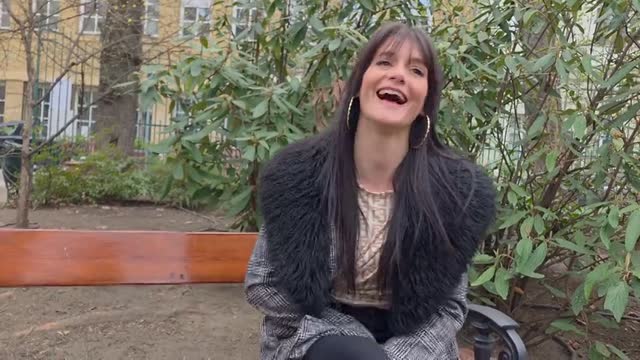 Tina, 33, takes it step by step