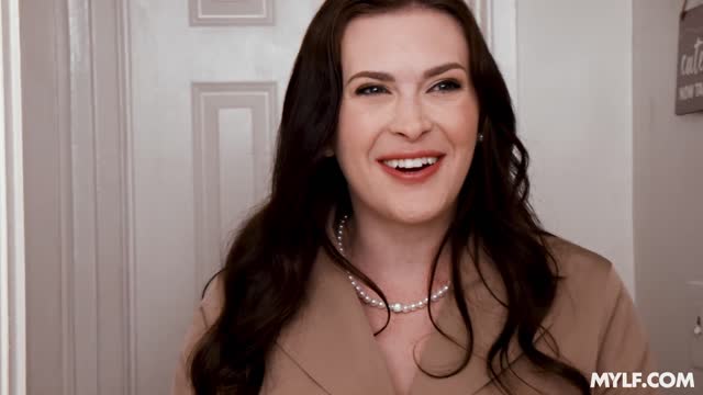 The Best Tutor In Town: She Gives Secret Blowjobs Under the Desk…