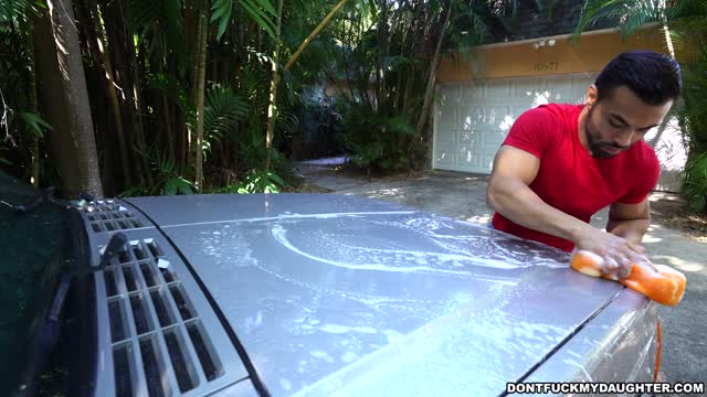 Naughty Sierra Nicole Fucks The Carwash man