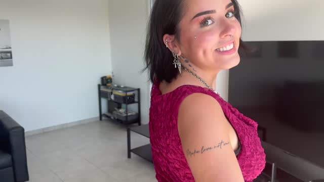 Rose, A Sensual And Very Hard Welcome!