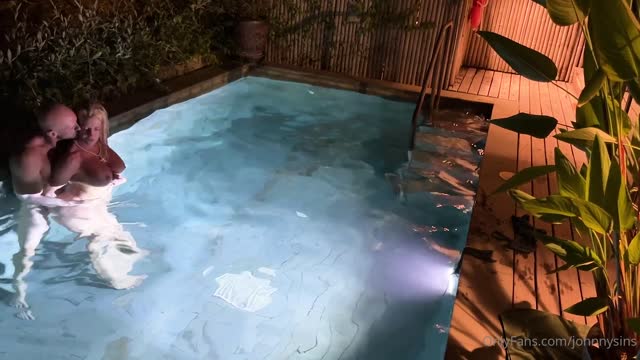 Fucking In The Pool On Vacation
