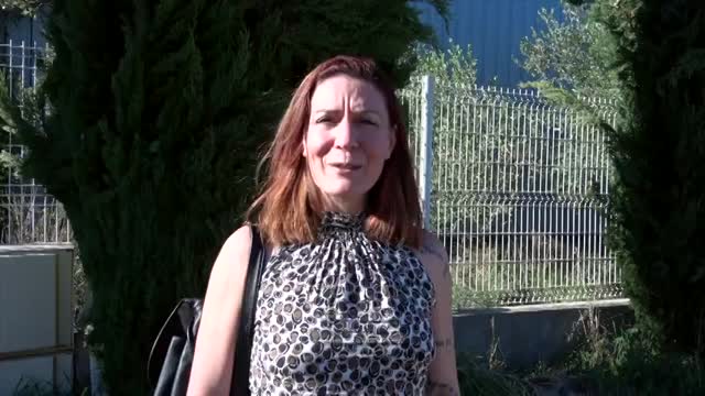 Wendy, 40 years old, future manager of a hair salon in Brignoles