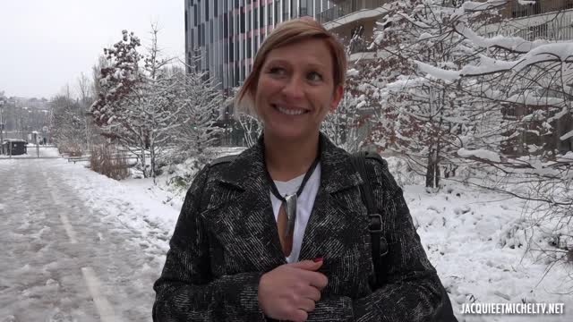 Laura, 41ans, responsable des achats
