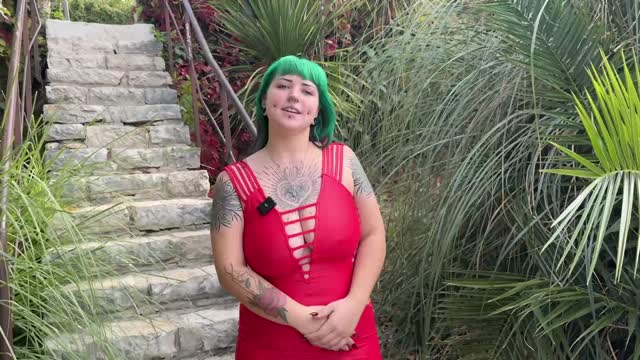 20-Year-Old Lilith Loves Letting Go With Two Cocks!