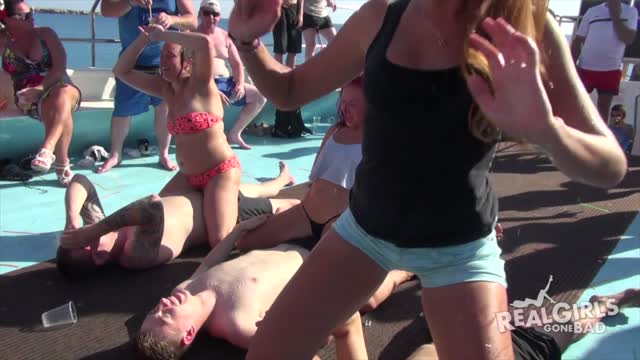 Boat Party 19
